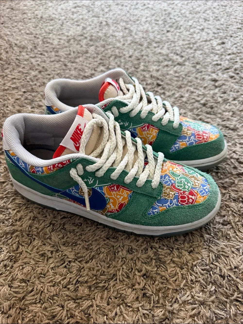 Nike Foam Finger Dunks